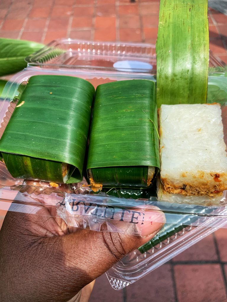 On the Kampong Glam Tour with the bitemojo app: spicy Ayam Lemper from the Ratu Lemper in Singapore - image taken with an iPhone XS