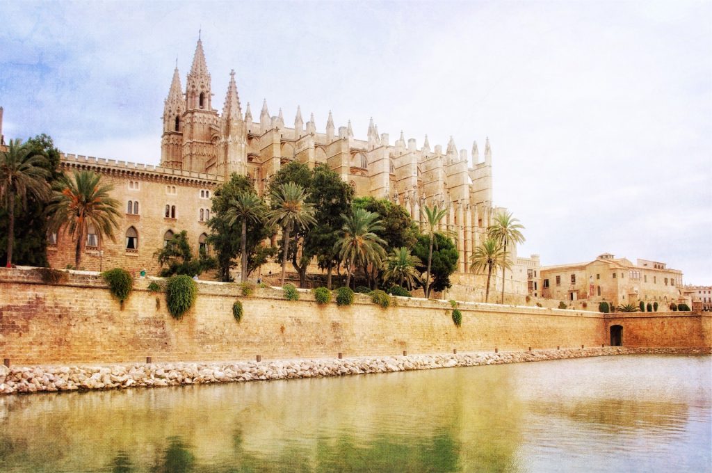 The magnificient LaSeu Cathedral, Palma as shown on SelfishMe Travel LLC