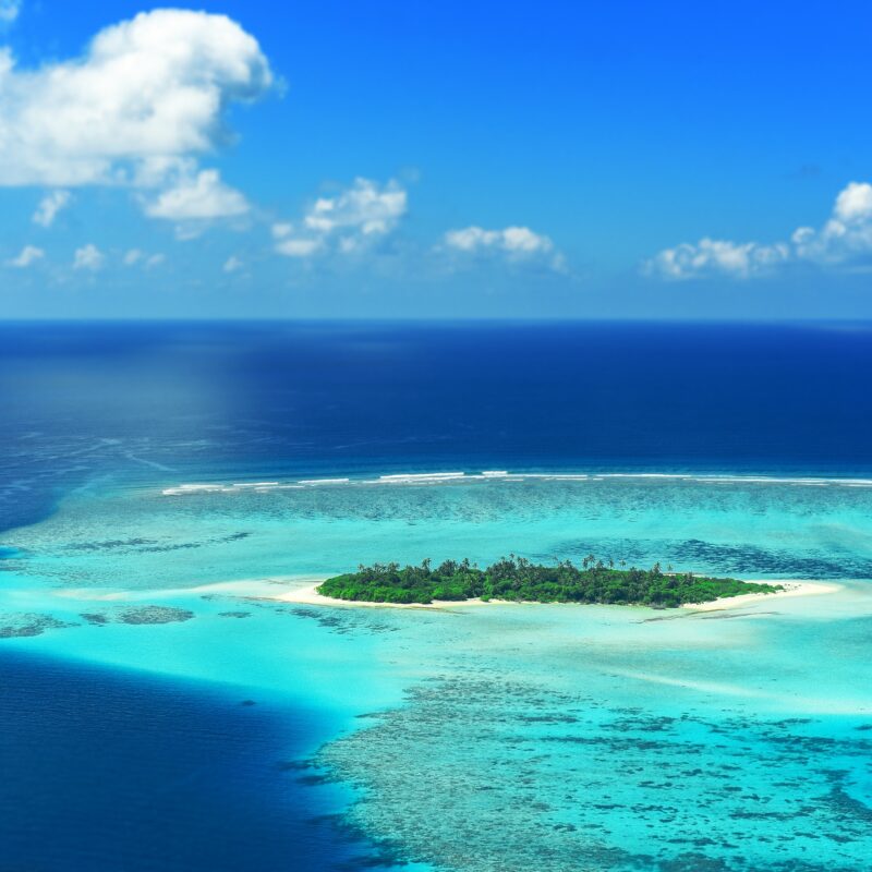 A Maldives island on SelfishMe Travel blog